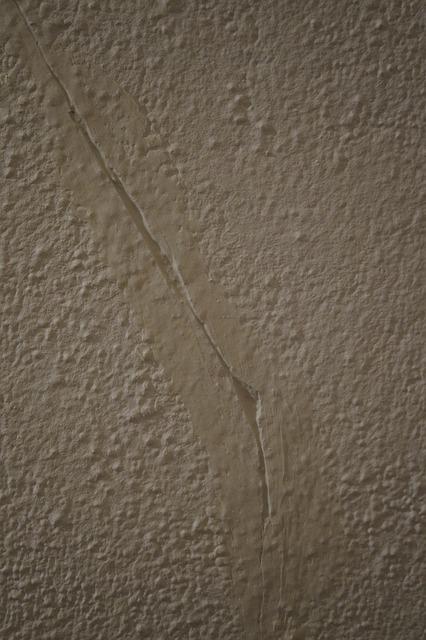 mastic utilisé dans un mur