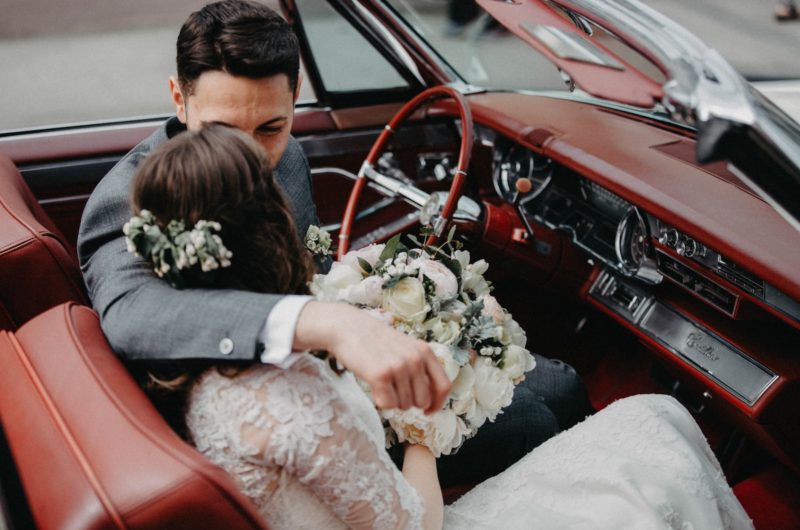 Comment faire la décoration de sa voiture de mariage ?