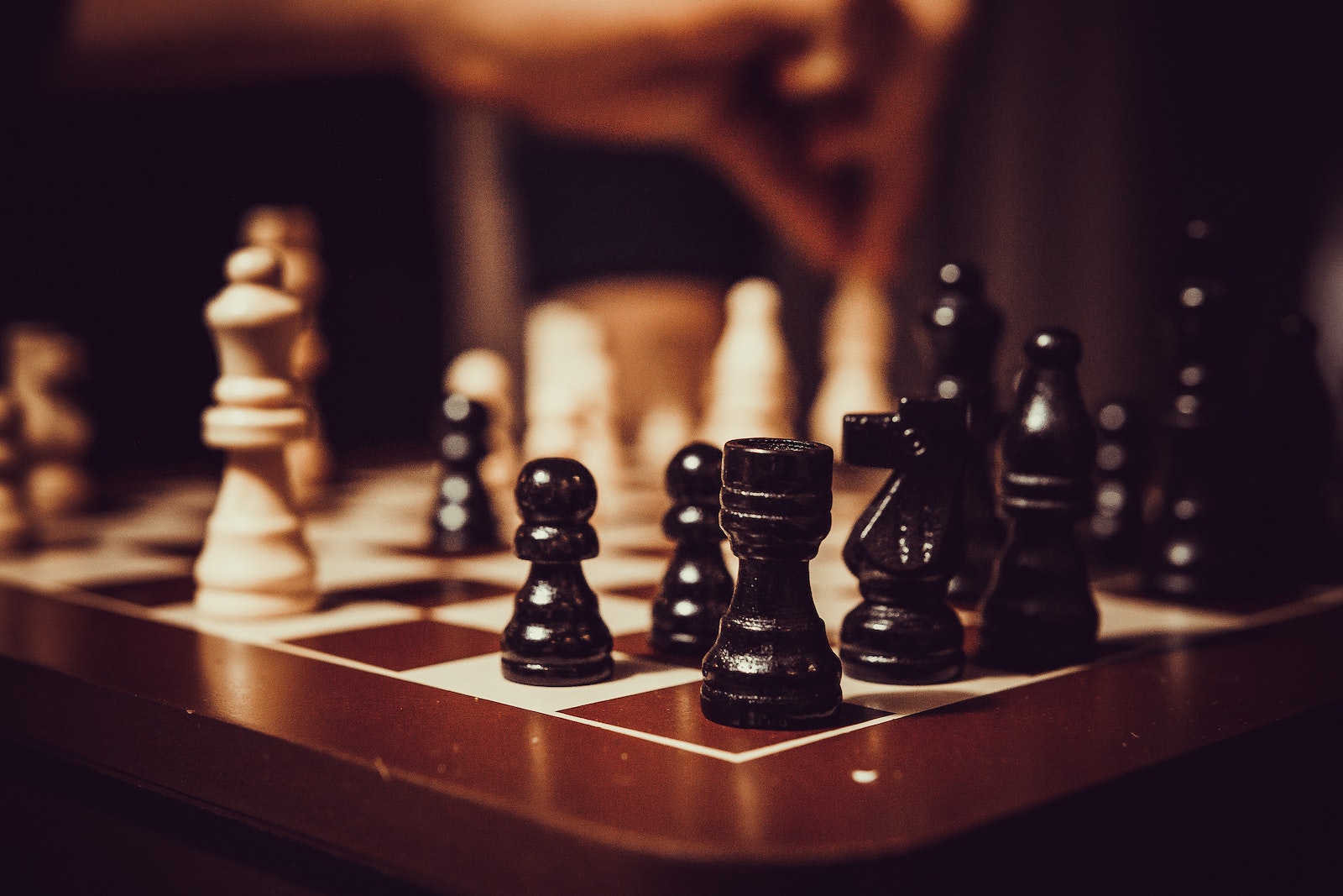 La Partie espagnole ou Ruy Lopez aux échecs : Principes de l'ouverture